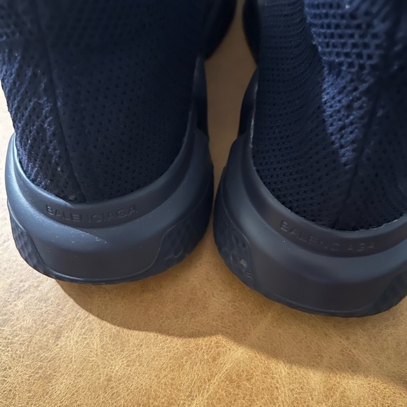 BALENCIAGA AUTHENTIC MEN'S SPEED LACE-UP RECYCLED KNIT SNEAKER IN NAVY. - Picture 6 of 9